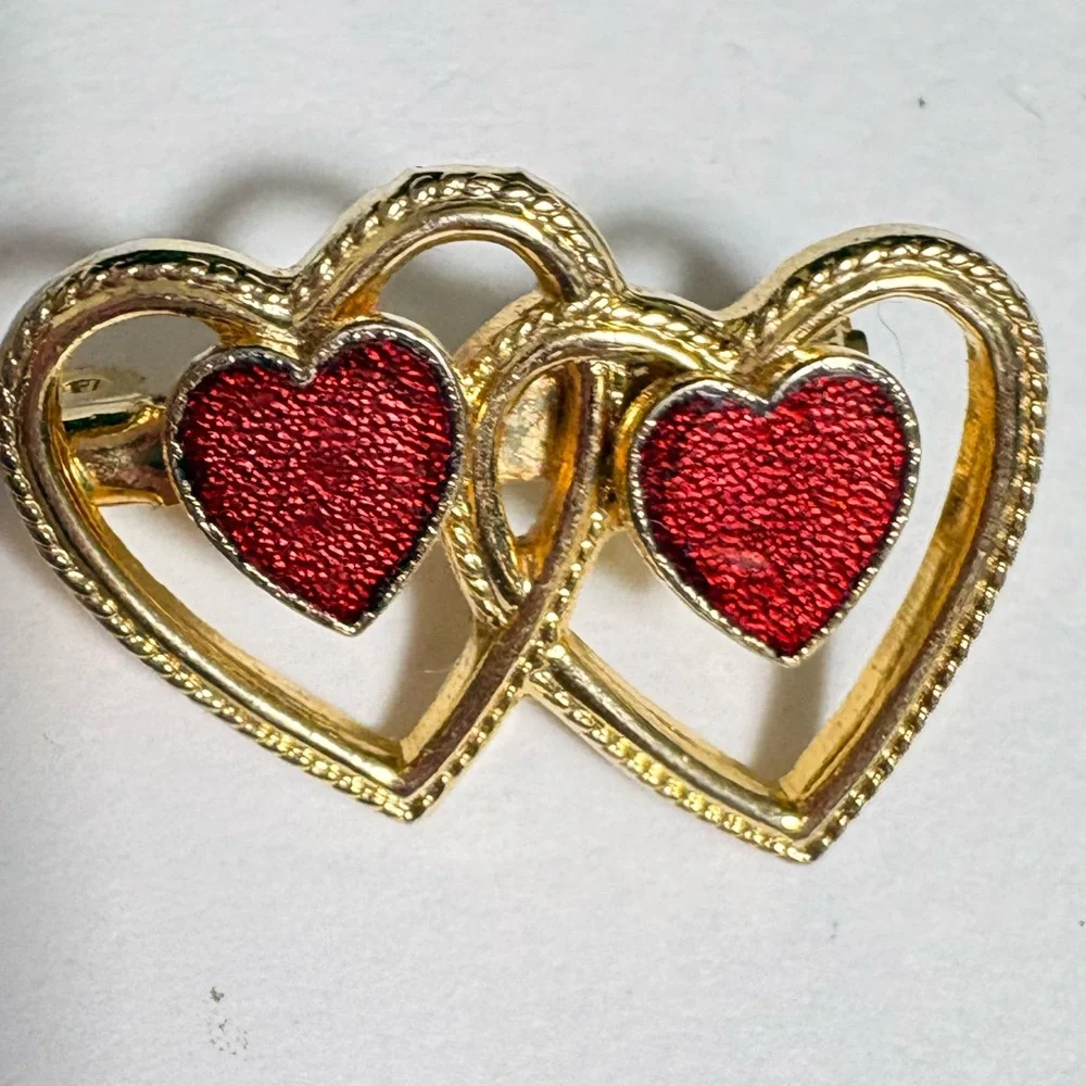N/A charming gold